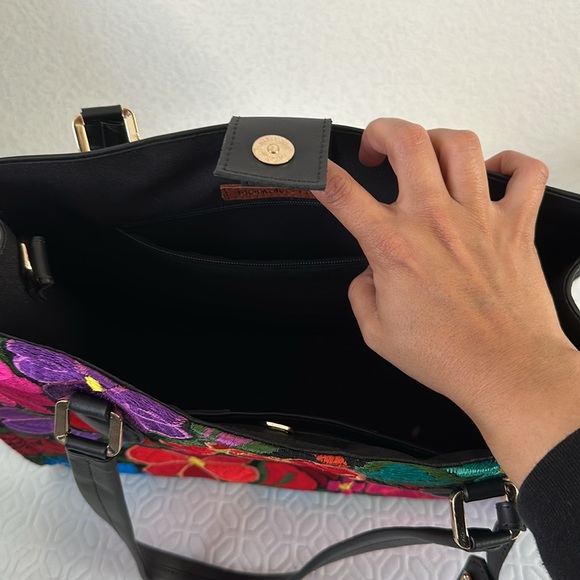 NWOT Embroidered Purse/HandBag - Picture 4 of 16